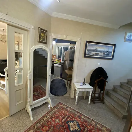 Private Suitable For Families With Stunning Sea Views ブユックチェクメジェ